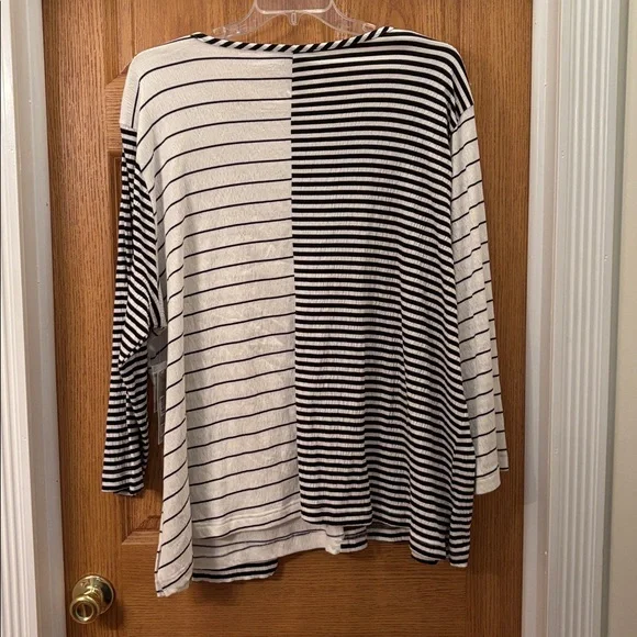 Ali Miles Black and White Striped Long Sleeve Top - Picture 2 of 8